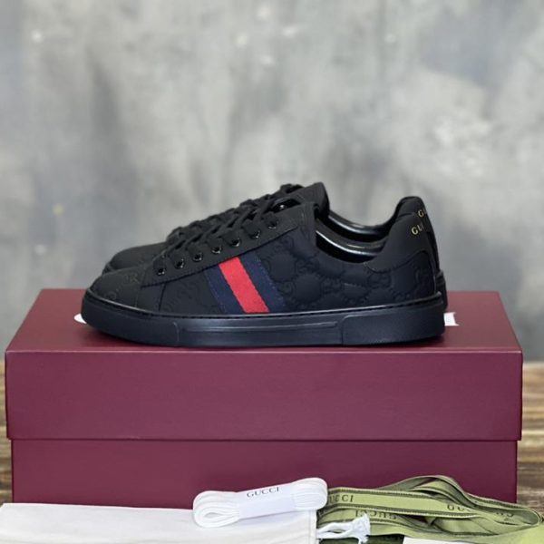 repliche,replica,perfette,siti di,affidabili,migliori siti,dove comprare,1:1,scarpe da ginnastica [Versione top] Le ultime scarpe sportive casual della serie Ace di Gucci per coppie