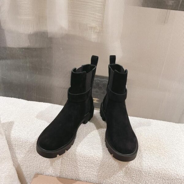 repliche,replica,perfette,siti di,affidabili,migliori siti,dove comprare,1:1,scarpe da ginnastica Christian Louboutin CL lancia nuovi stivali con tacco spesso