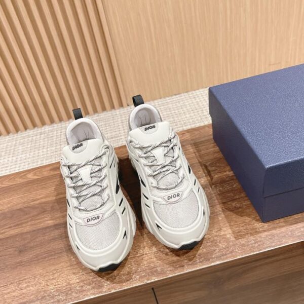 Scarpe da pap脿 stile coppia serie Dior scarpe sportive casual