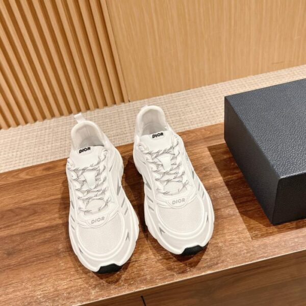 Scarpe da pap脿 stile coppia serie Dior scarpe sportive casual