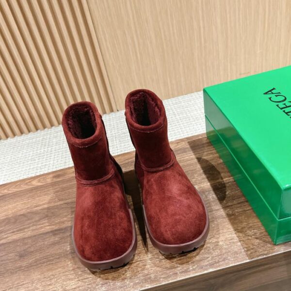 repliche,replica,perfette,siti di,affidabili,migliori siti,dove comprare,1:1,scarpe da ginnastica Nuovi doposci della serie SNAP di Bottega Veneta