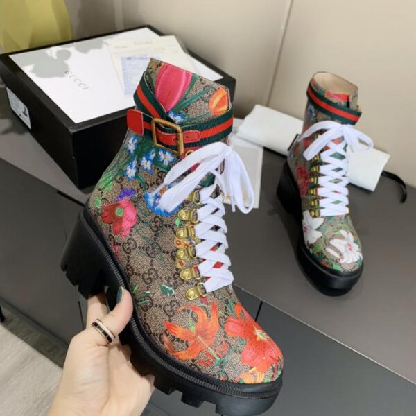 GUCCI stivaletti da 7 pollici nuovi stivali corti con tacco spesso in lana stampata GG