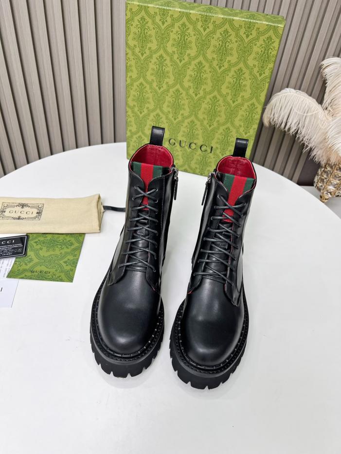repliche,replica,perfette,siti di,affidabili,migliori siti,dove comprare,1:1,scarpe da ginnastica GUCCI autunno e inverno ultimi stivali corti fissi con lacci abbinati rossi e verdi repliche,replica,perfette,siti di,affidabili,migliori siti,dove comprare,1:1,scarpe da ginnastica GUCCI autunno e inverno ultimi stivali corti fissi con lacci abbinati rossi e verdi