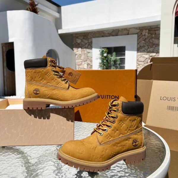 repliche,replica,perfette,siti di,affidabili,migliori siti,dove comprare,1:1,scarpe da ginnastica Versione top degli stivaletti joint LVxTimberland da coppia