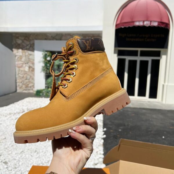 repliche,replica,perfette,siti di,affidabili,migliori siti,dove comprare,1:1,scarpe da ginnastica Versione top degli stivaletti joint LVxTimberland da coppia