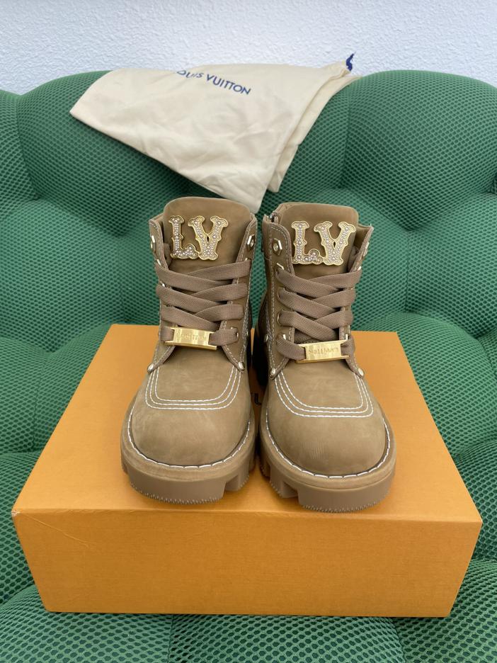 repliche,replica,perfette,siti di,affidabili,migliori siti,dove comprare,1:1,scarpe da ginnastica Agente acquisti Louis Vuitton autunno e inverno serie CHECKER stivaletti con suola spessa Martin stivali stile coppia repliche,replica,perfette,siti di,affidabili,migliori siti,dove comprare,1:1,scarpe da ginnastica Agente acquisti Louis Vuitton autunno e inverno serie CHECKER stivaletti con suola spessa Martin stivali stile coppia