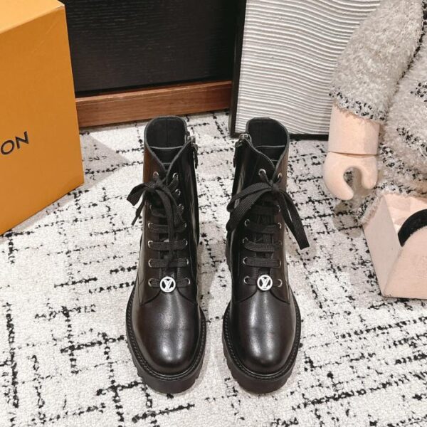 repliche,replica,perfette,siti di,affidabili,migliori siti,dove comprare,1:1,scarpe da ginnastica Nuovi stivali Martin autunno e inverno Louis Vuitton di alta qualit脿