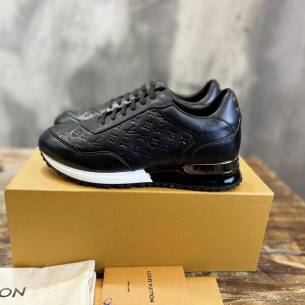 Scarpe da ginnastica Run Away di Louis Vuitton