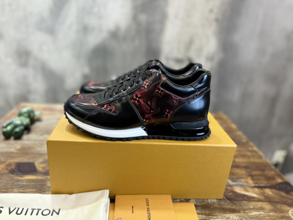 repliche,replica,perfette,siti di,affidabili,migliori siti,dove comprare,1:1,scarpe da ginnastica Scarpe da ginnastica Run Away di Louis Vuitton repliche,replica,perfette,siti di,affidabili,migliori siti,dove comprare,1:1,scarpe da ginnastica Scarpe da ginnastica Run Away di Louis Vuitton