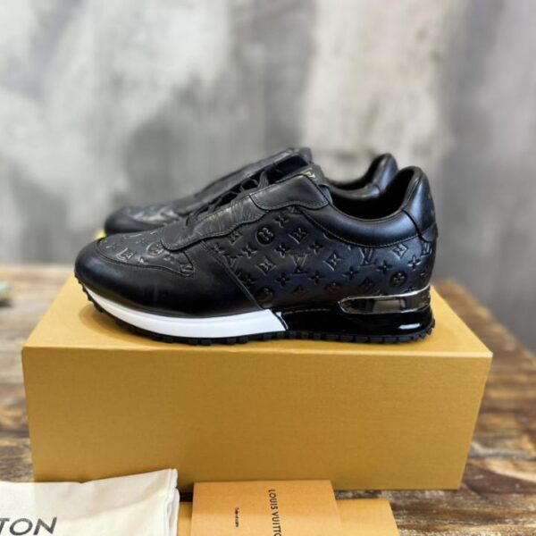Scarpe da ginnastica Run Away di Louis Vuitton
