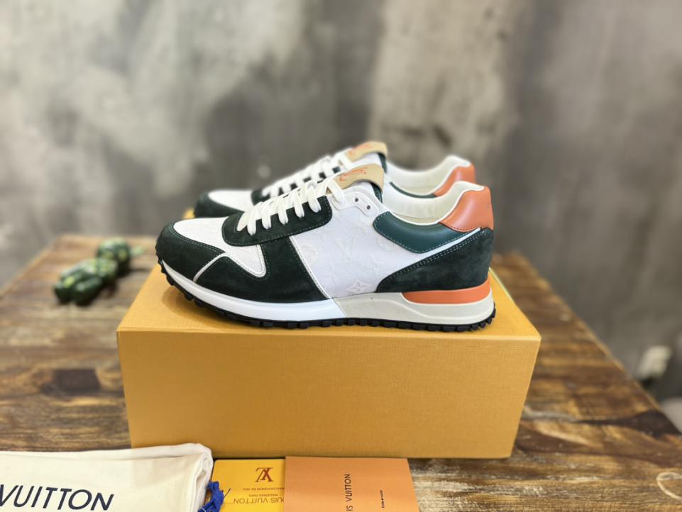 repliche,replica,perfette,siti di,affidabili,migliori siti,dove comprare,1:1,scarpe da ginnastica Scarpe da ginnastica Run Away di Louis Vuitton repliche,replica,perfette,siti di,affidabili,migliori siti,dove comprare,1:1,scarpe da ginnastica Scarpe da ginnastica Run Away di Louis Vuitton