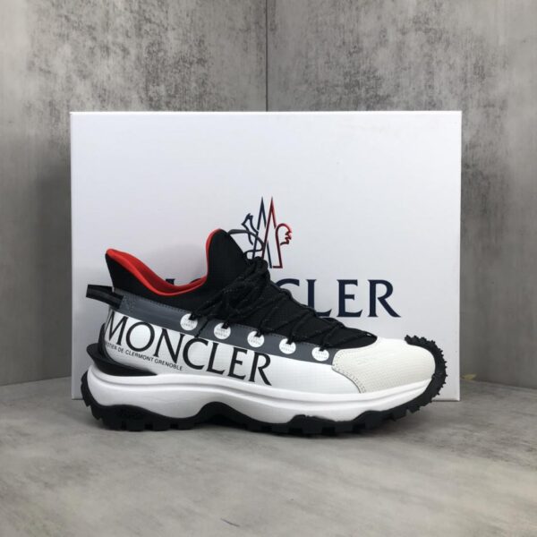 Moncler preferisce il materiale antistrappo Moncler TrailgripGTX per le scarpe da montagna outdoor