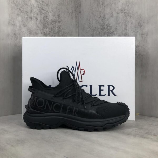 Moncler preferisce il materiale antistrappo Moncler TrailgripGTX per le scarpe da montagna outdoor