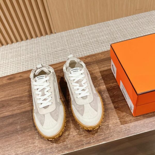 Herm猫s New Couple Forrest Scarpe da allenamento bianche Scarpe