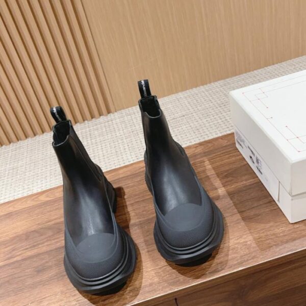 repliche,replica,perfette,siti di,affidabili,migliori siti,dove comprare,1:1,scarpe da ginnastica Stivaletti Chelsea con plateau di Alexander McQueen