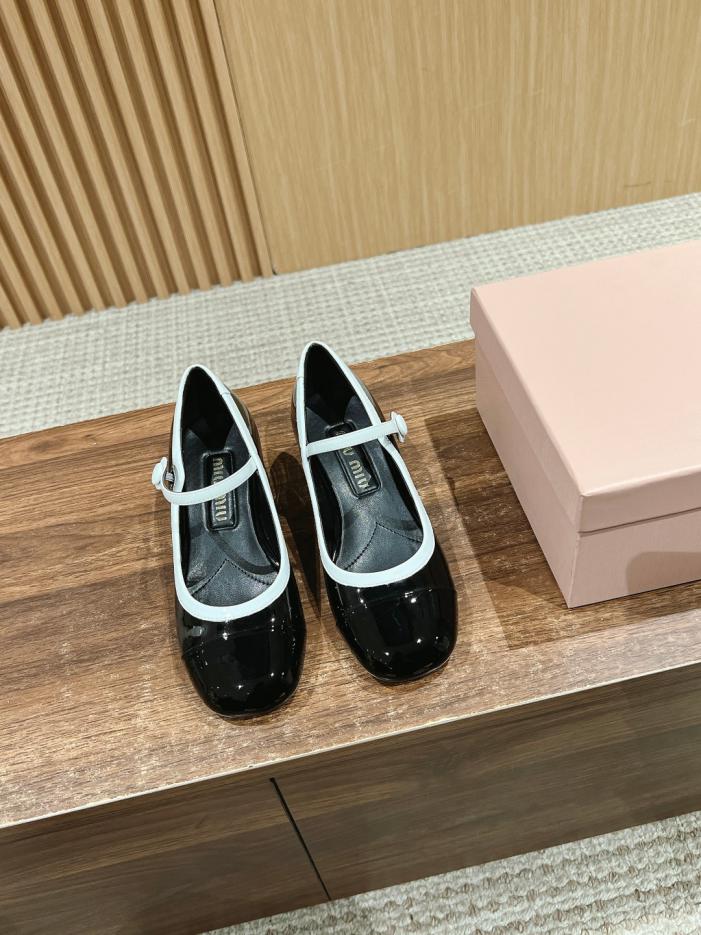 repliche,replica,perfette,siti di,affidabili,migliori siti,dove comprare,1:1,scarpe da ginnastica Miu Miu 2025 inizio primavera nuove scarpe Mary Jane color block repliche,replica,perfette,siti di,affidabili,migliori siti,dove comprare,1:1,scarpe da ginnastica Miu Miu 2025 inizio primavera nuove scarpe Mary Jane color block