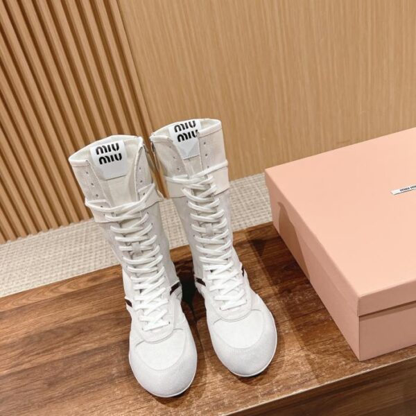Mid-top Miu Miu 2025 serie primavera ed estate sport allenamento morale stivali casual stivali da cavaliere