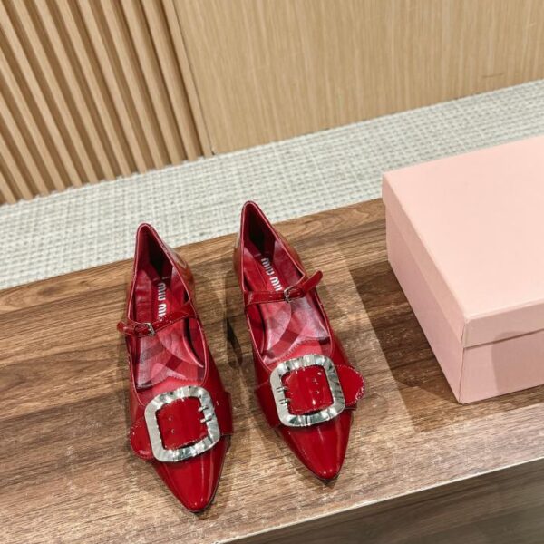 repliche,replica,perfette,siti di,affidabili,migliori siti,dove comprare,1:1,scarpe da ginnastica Scarpe Mary Jane di Miu Miu