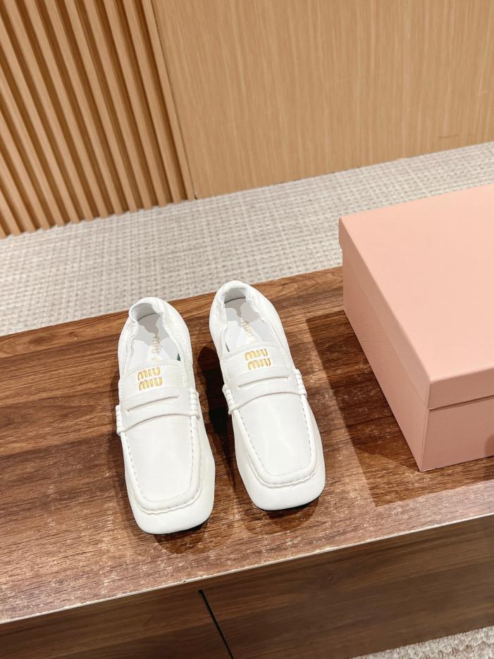 repliche,replica,perfette,siti di,affidabili,migliori siti,dove comprare,1:1,scarpe da ginnastica Le ultime ballerine di Miu Miu repliche,replica,perfette,siti di,affidabili,migliori siti,dove comprare,1:1,scarpe da ginnastica Le ultime ballerine di Miu Miu