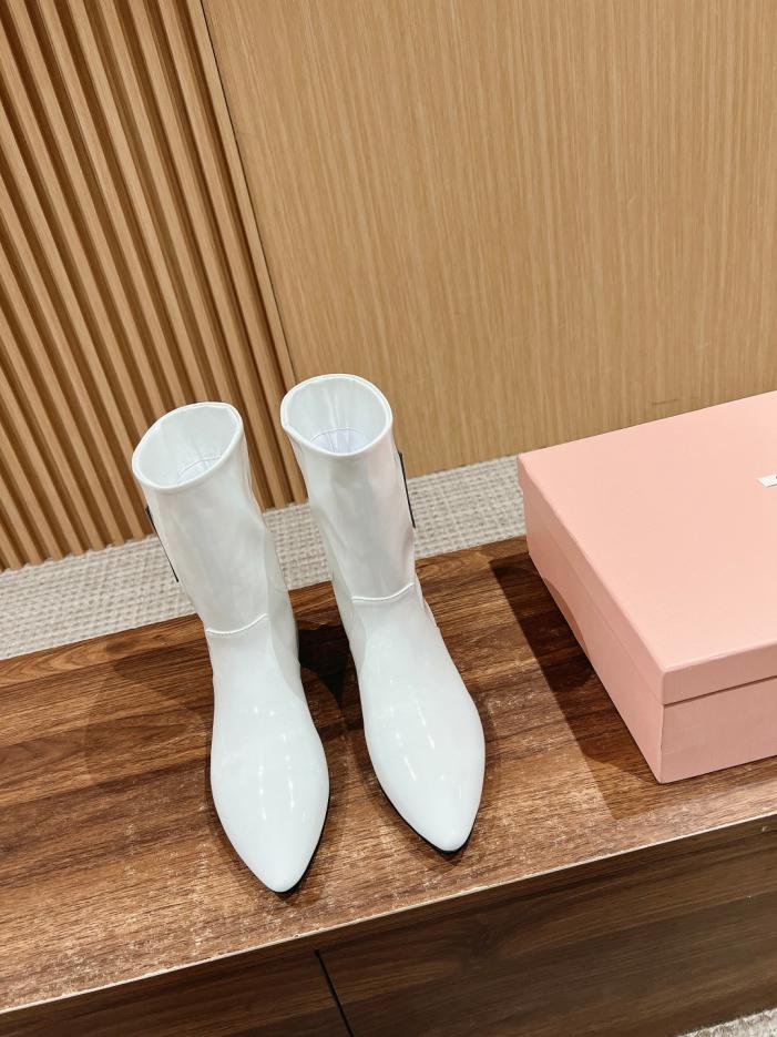 repliche,replica,perfette,siti di,affidabili,migliori siti,dove comprare,1:1,scarpe da ginnastica Stivaletti Chelsea a punta autunno e inverno di Miu Miu repliche,replica,perfette,siti di,affidabili,migliori siti,dove comprare,1:1,scarpe da ginnastica Stivaletti Chelsea a punta autunno e inverno di Miu Miu