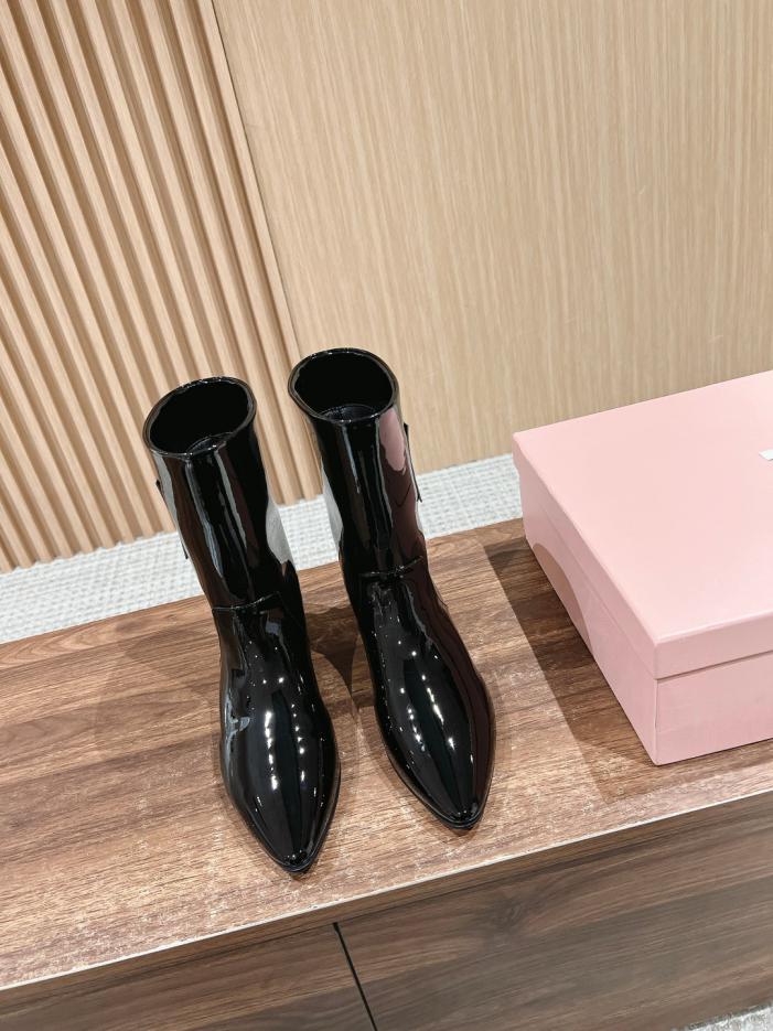 repliche,replica,perfette,siti di,affidabili,migliori siti,dove comprare,1:1,scarpe da ginnastica Stivaletti Chelsea a punta autunno e inverno di Miu Miu repliche,replica,perfette,siti di,affidabili,migliori siti,dove comprare,1:1,scarpe da ginnastica Stivaletti Chelsea a punta autunno e inverno di Miu Miu