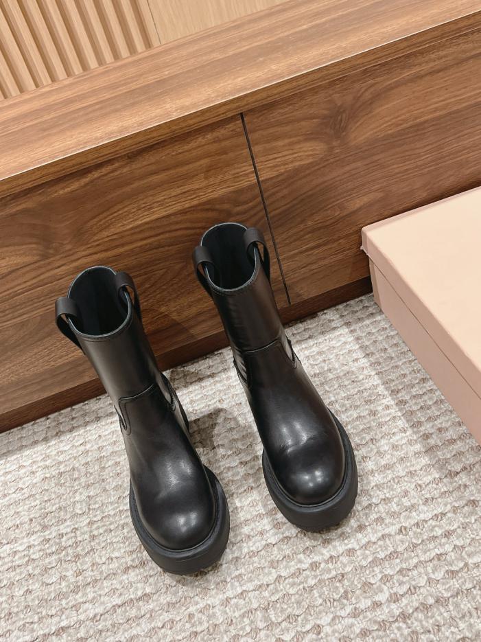 repliche,replica,perfette,siti di,affidabili,migliori siti,dove comprare,1:1,scarpe da ginnastica Stivali Miu Miu con punta tonda e suola spessa repliche,replica,perfette,siti di,affidabili,migliori siti,dove comprare,1:1,scarpe da ginnastica Stivali Miu Miu con punta tonda e suola spessa