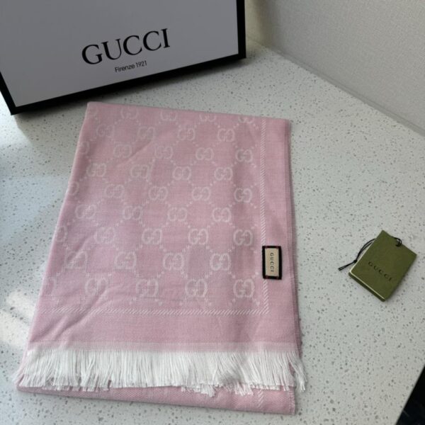 repliche,replica,perfette,siti di,affidabili,migliori siti,dove comprare,1:1,scarpe da ginnastica Gucci contro il nuovo stile