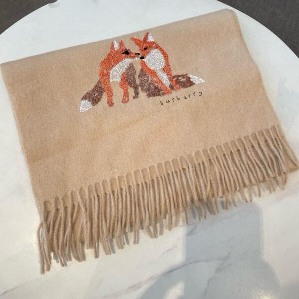 Sciarpa di coppia Burberry CunningFoxDumbBunny in lana