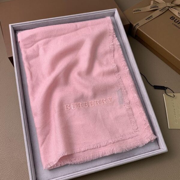 Tessuto cashmere Burberry 85 cashmere 15 seta di gelso