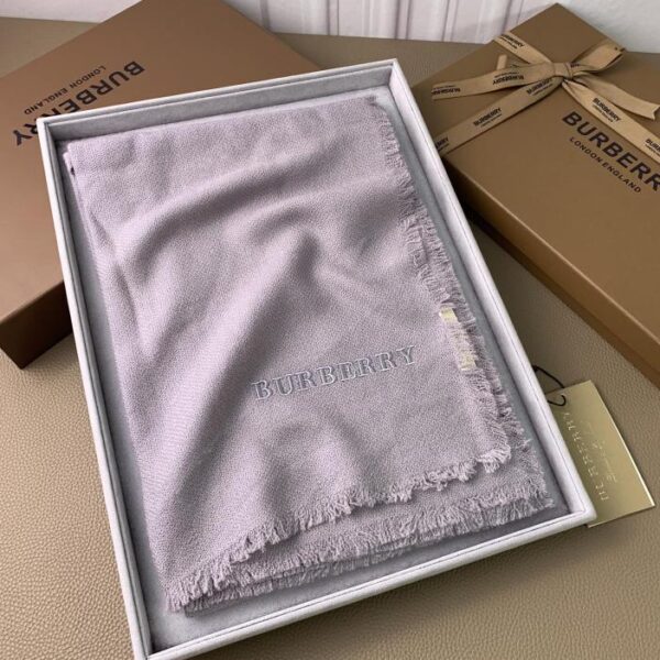 Tessuto cashmere Burberry 85 cashmere 15 seta di gelso