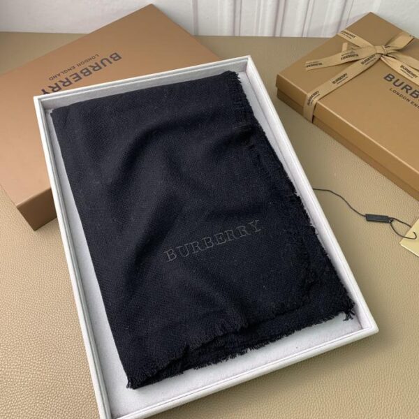Tessuto cashmere Burberry 85 cashmere 15 seta di gelso