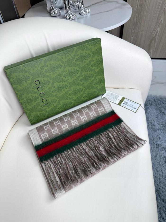 repliche,replica,perfette,siti di,affidabili,migliori siti,dove comprare,1:1,scarpe da ginnastica Sciarpa con lettera GG di Gucci repliche,replica,perfette,siti di,affidabili,migliori siti,dove comprare,1:1,scarpe da ginnastica Sciarpa con lettera GG di Gucci