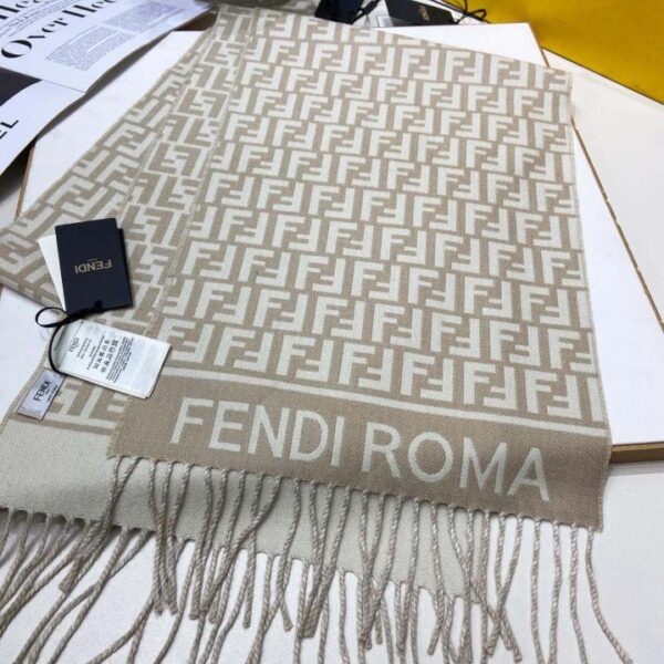 repliche,replica,perfette,siti di,affidabili,migliori siti,dove comprare,1:1,scarpe da ginnastica Sciarpa lunga double face con logo FENDI FF Roma