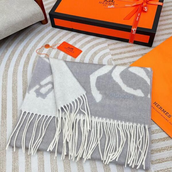 repliche,replica,perfette,siti di,affidabili,migliori siti,dove comprare,1:1,scarpe da ginnastica Hermes Sciarpa classica double face in lana Hermes 100