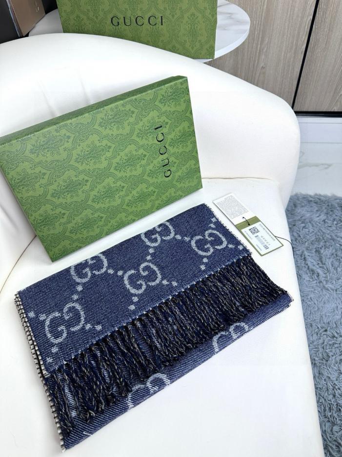 repliche,replica,perfette,siti di,affidabili,migliori siti,dove comprare,1:1,scarpe da ginnastica Sciarpa lunga Gucci con frange jacquard double face GG repliche,replica,perfette,siti di,affidabili,migliori siti,dove comprare,1:1,scarpe da ginnastica Sciarpa lunga Gucci con frange jacquard double face GG