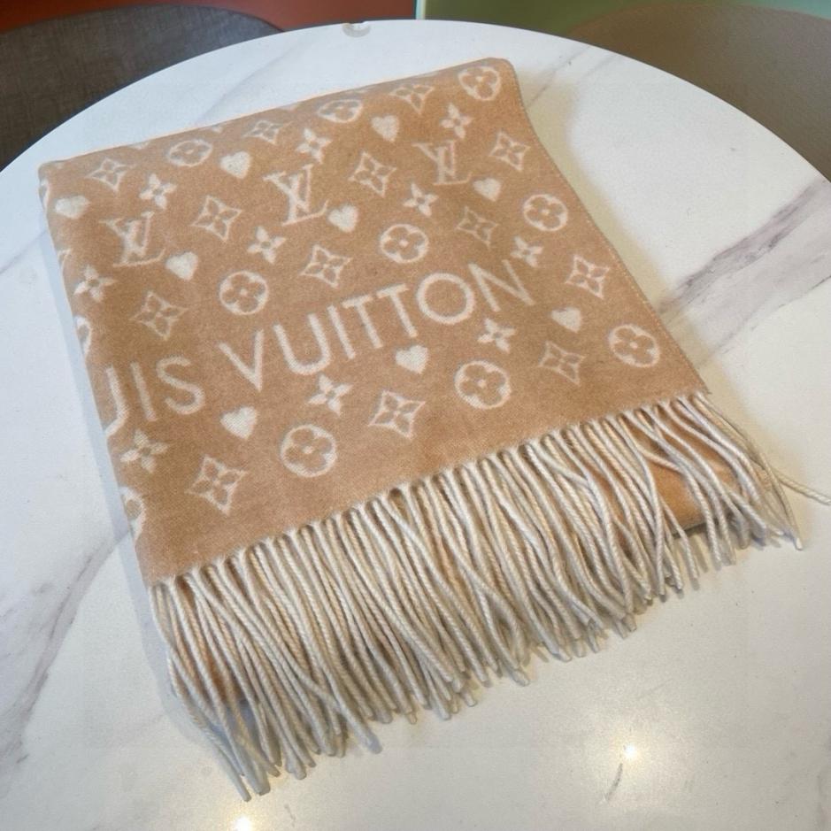 repliche,replica,perfette,siti di,affidabili,migliori siti,dove comprare,1:1,scarpe da ginnastica Sciarpa in cashmere in serie limitata con piccolo logo classico Louis Vuitton riempito a cuore repliche,replica,perfette,siti di,affidabili,migliori siti,dove comprare,1:1,scarpe da ginnastica Sciarpa in cashmere in serie limitata con piccolo logo classico Louis Vuitton riempito a cuore