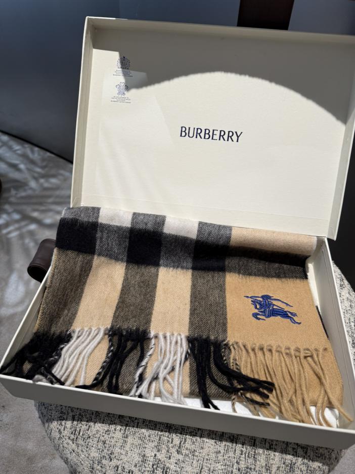 repliche,replica,perfette,siti di,affidabili,migliori siti,dove comprare,1:1,scarpe da ginnastica Sciarpe da uomo e da donna Burberry repliche,replica,perfette,siti di,affidabili,migliori siti,dove comprare,1:1,scarpe da ginnastica Sciarpe da uomo e da donna Burberry