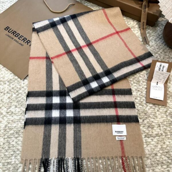 Sciarpa classica scozzese in cashmere di Burberry