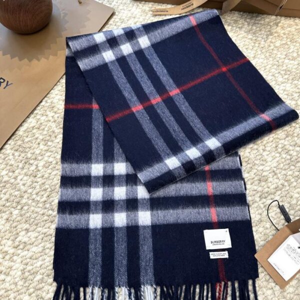 Sciarpa classica scozzese in cashmere di Burberry
