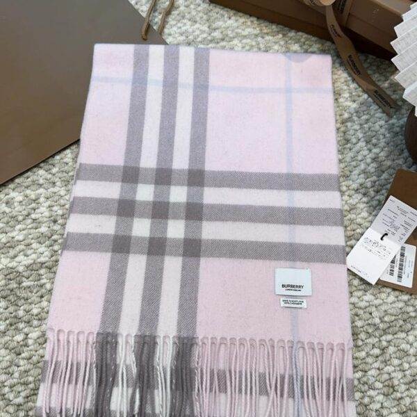 Sciarpa classica scozzese in cashmere di Burberry