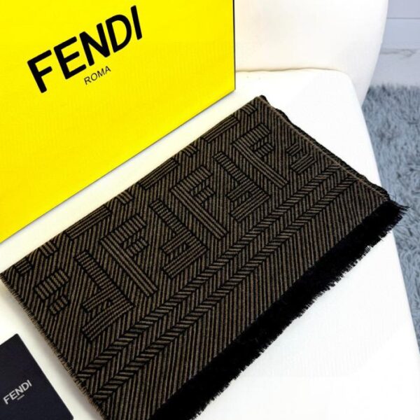 repliche,replica,perfette,siti di,affidabili,migliori siti,dove comprare,1:1,scarpe da ginnastica FENDI nuova maglia jacquard doppia F da uomo e da donna colore caffè
