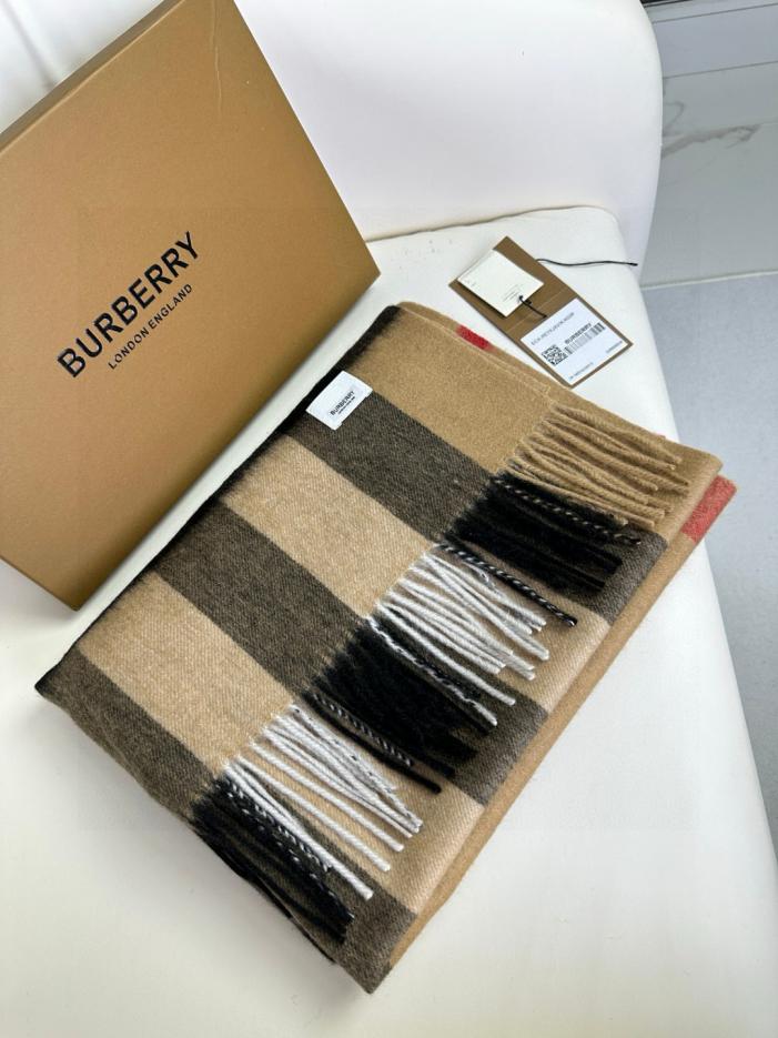 repliche,replica,perfette,siti di,affidabili,migliori siti,dove comprare,1:1,scarpe da ginnastica Scialle scozzese grande classico di Burberry repliche,replica,perfette,siti di,affidabili,migliori siti,dove comprare,1:1,scarpe da ginnastica Scialle scozzese grande classico di Burberry