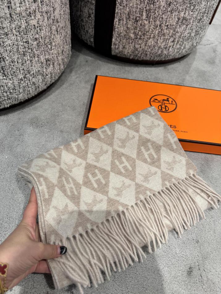 repliche,replica,perfette,siti di,affidabili,migliori siti,dove comprare,1:1,scarpe da ginnastica Sciarpe Hermès per uomo e donna repliche,replica,perfette,siti di,affidabili,migliori siti,dove comprare,1:1,scarpe da ginnastica Sciarpe Hermès per uomo e donna