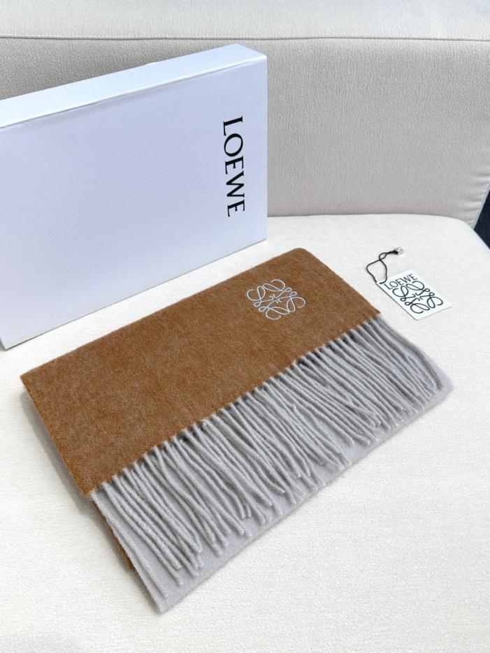 repliche,replica,perfette,siti di,affidabili,migliori siti,dove comprare,1:1,scarpe da ginnastica Scialle universale in cashmere double face Loewe da uomo e da donna repliche,replica,perfette,siti di,affidabili,migliori siti,dove comprare,1:1,scarpe da ginnastica Scialle universale in cashmere double face Loewe da uomo e da donna