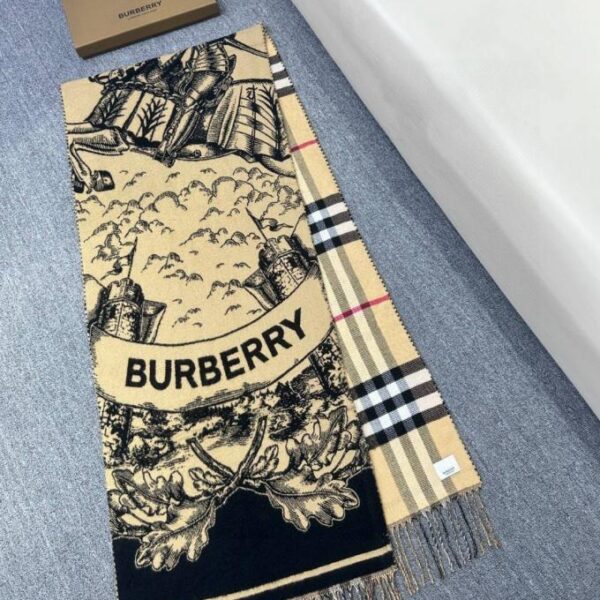 Scialle reversibile Burberry War Horse Knight