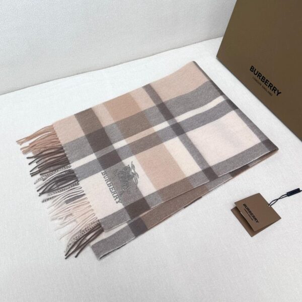 Burberry Sciarpa classica Burberry con cavallo da guerra ricamato