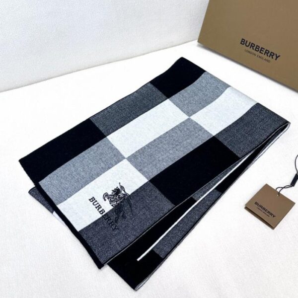 Sciarpa da uomo di fascia alta Burberry