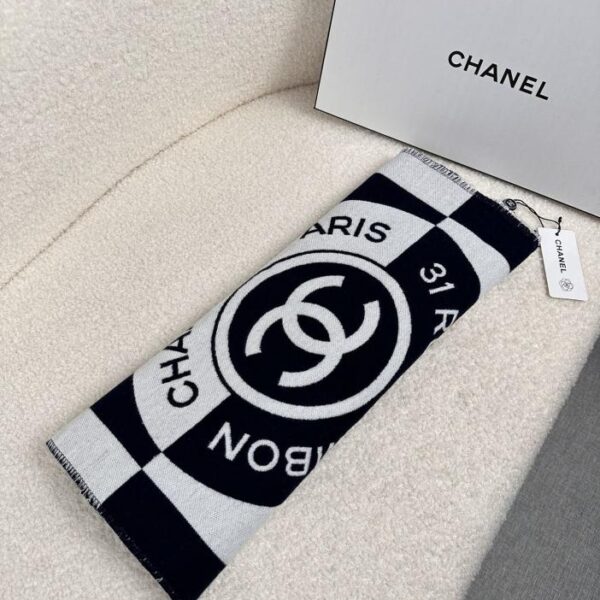 repliche,replica,perfette,siti di,affidabili,migliori siti,dove comprare,1:1,scarpe da ginnastica Sciarpa CHANEL in cashmere double face blu e bianca