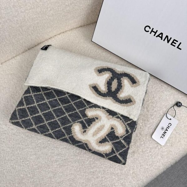 repliche,replica,perfette,siti di,affidabili,migliori siti,dove comprare,1:1,scarpe da ginnastica CHANEL Chanel contatore nuova sciarpa scialle di lana lavorata a maglia ricamata in puro cashmere
