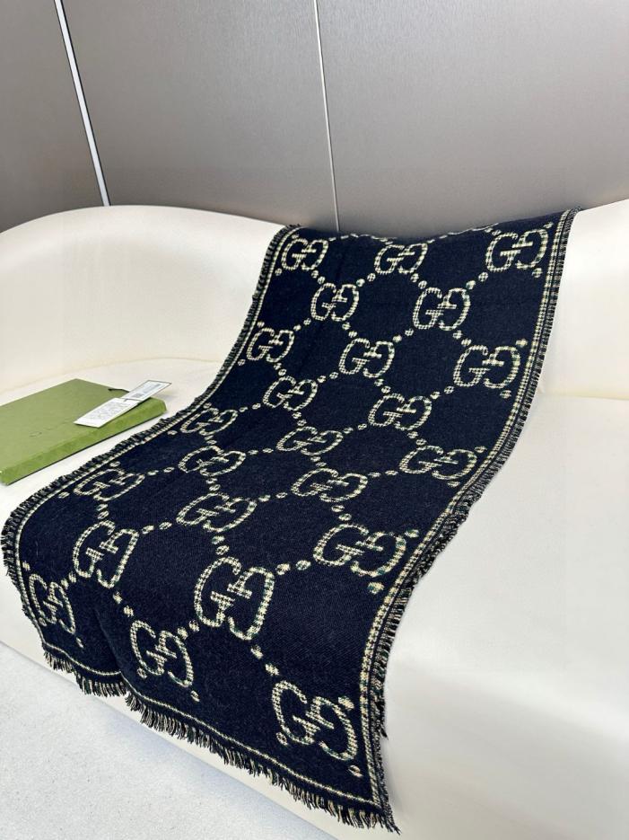 repliche,replica,perfette,siti di,affidabili,migliori siti,dove comprare,1:1,scarpe da ginnastica GUCCI motivo GG Preziosa sciarpa in lana jacquard double face con finiture a frange repliche,replica,perfette,siti di,affidabili,migliori siti,dove comprare,1:1,scarpe da ginnastica GUCCI motivo GG Preziosa sciarpa in lana jacquard double face con finiture a frange